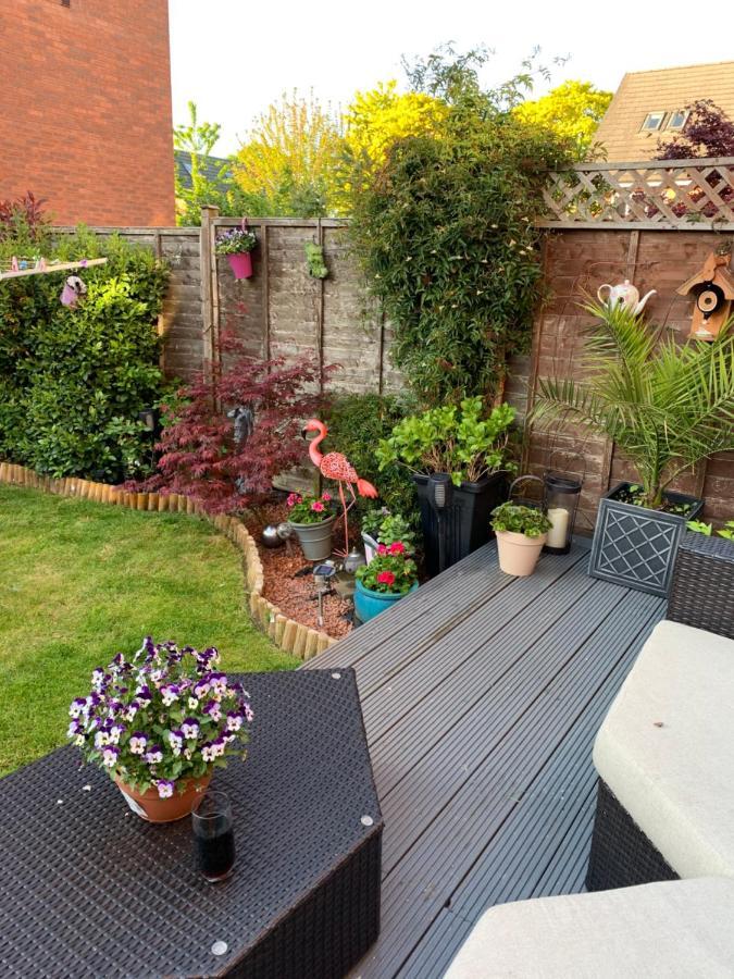 Lichfield City Home Extérieur photo
